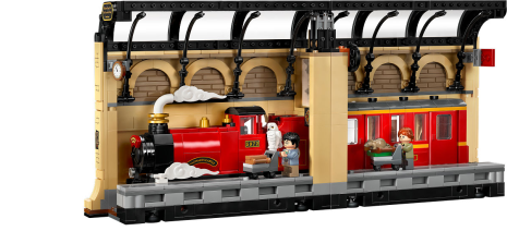 LEGO Harry Potter Boekensteun: De Zweinstein Express