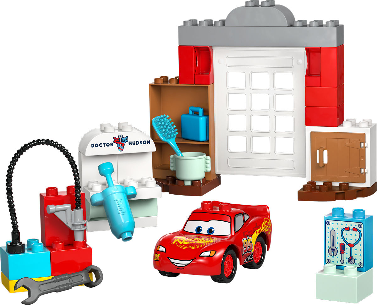 DUPLO Disney McQueens bezoek aan Docs garage