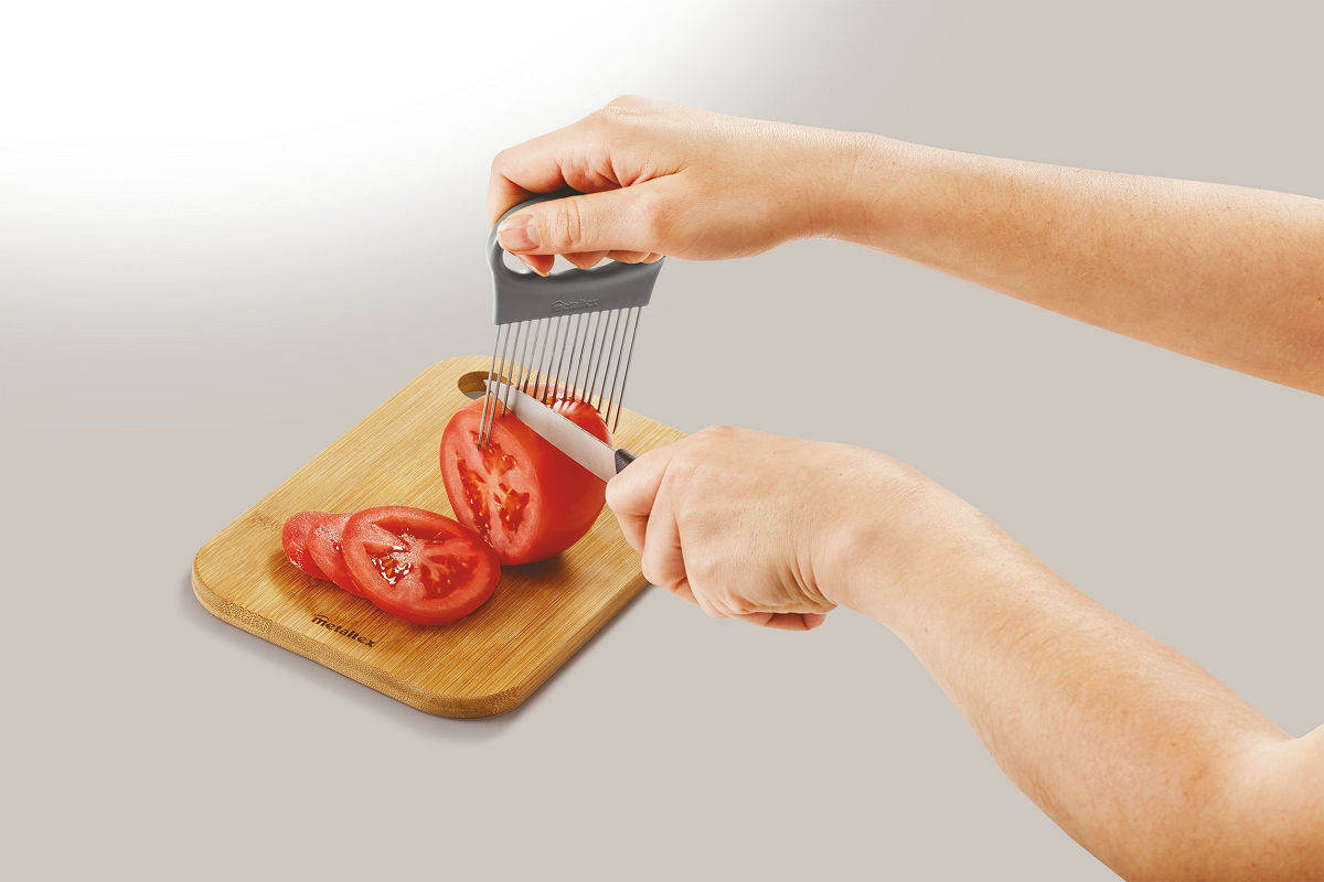 Metaltex Ergonomische uienkam