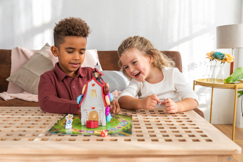 Knibbel Knabbel Knuisje