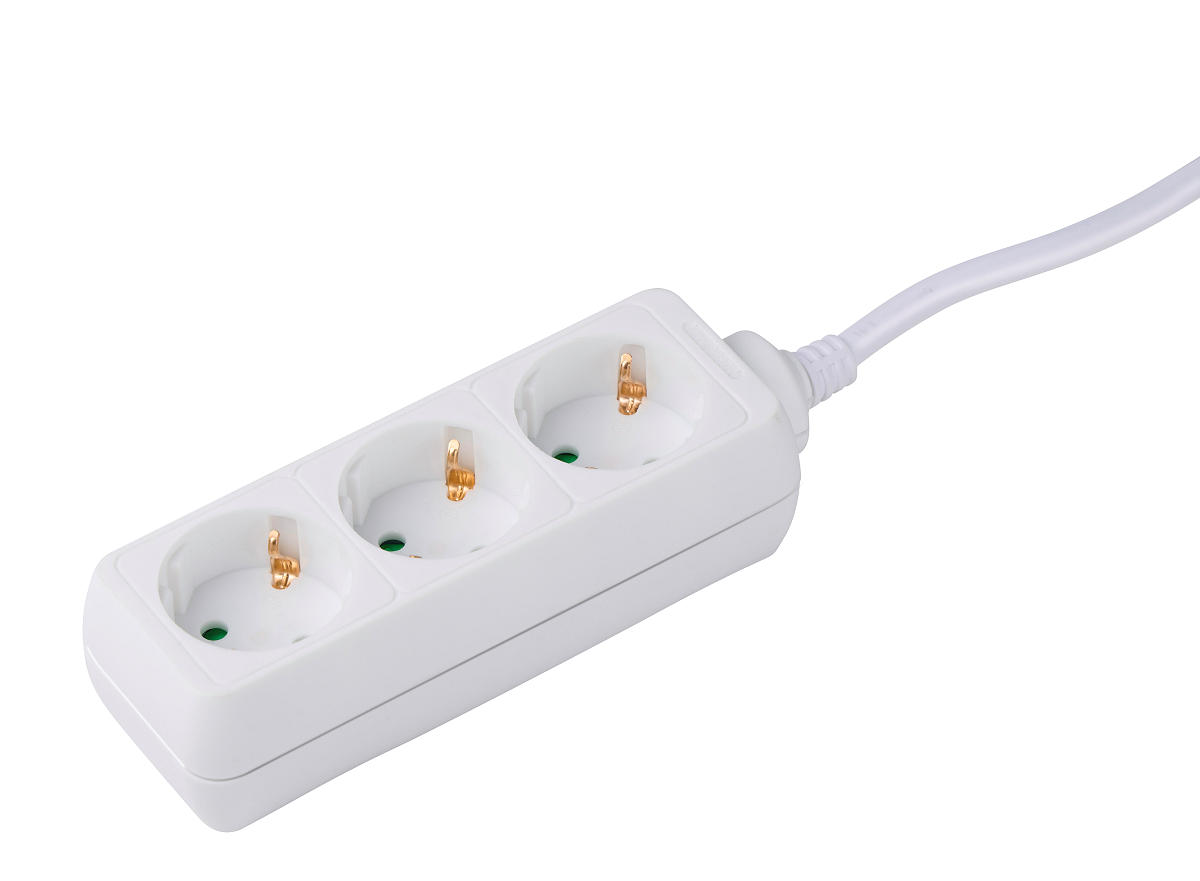 Grundig tafelcontactdoos 3-voud RA 1,5m