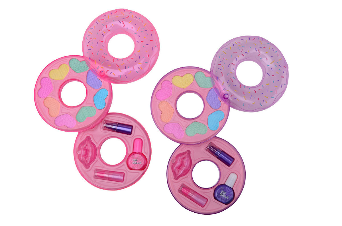 Bella make-up donut in display