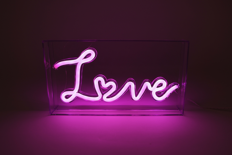Lichtbox LED Love 23x4x12,5cm