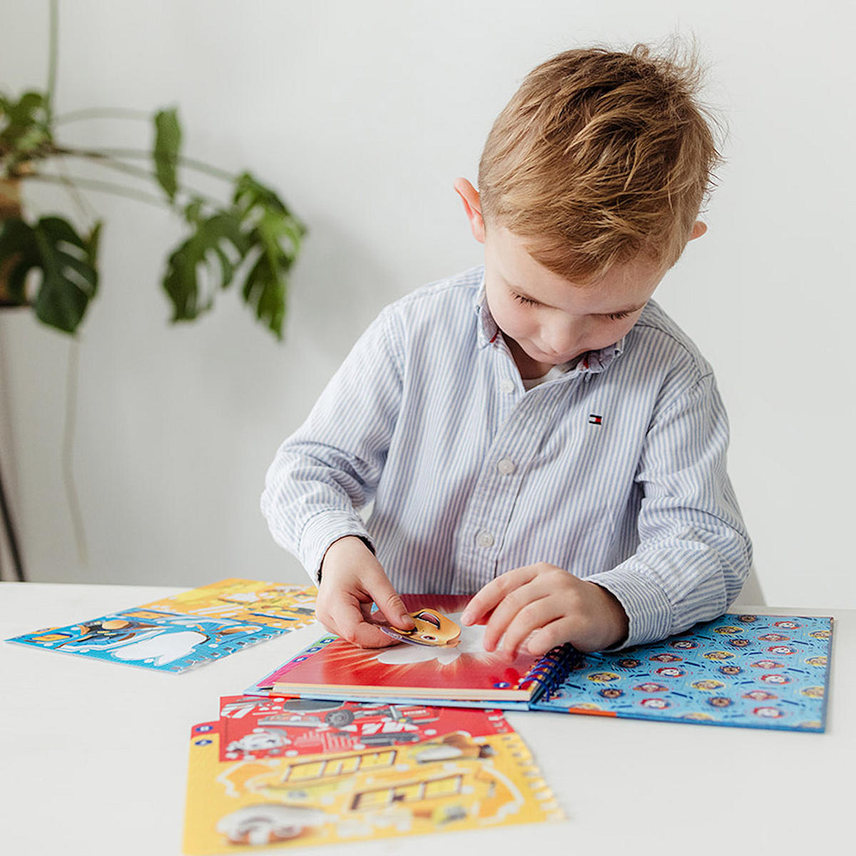 Totum Paw Patrol Sticker By Number Book