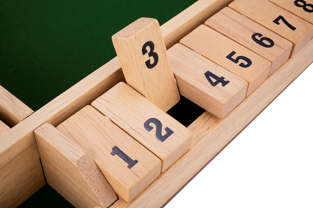 Shut the box (4 spelers) 29x29x3,5cm - Rubberhout